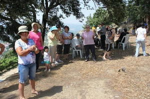 1º Encontro Convívio de Boccia Sénior - participantes jogam boccia