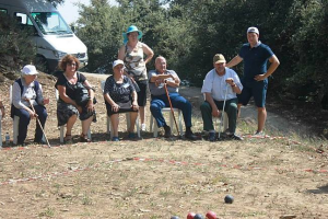 1º Encontro Convívio de Boccia Sénior - participantes jogam boccia