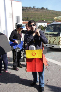 Clientes e técnicos no Desfile de Carnaval da Oficina dos Sorrisos