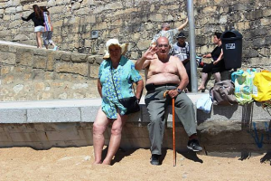 Clientes dos Espaços de Convívio em visita à praia