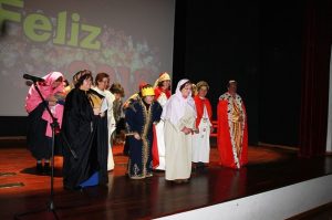 Atuações em palco na Festa dos Reis da A2000